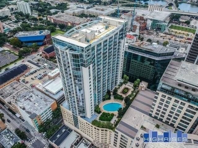 Recently Sold: $379,900 (2 beds, 2 baths, 1263 Square Feet)