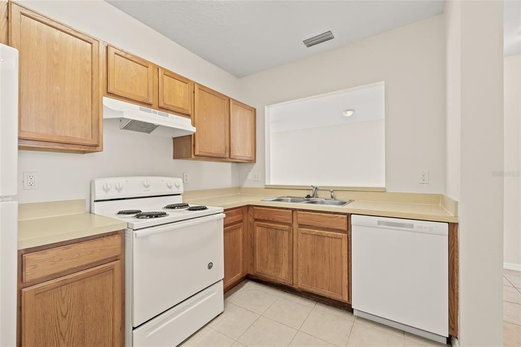 For Sale: $209,000 (3 beds, 2 baths, 1151 Square Feet)