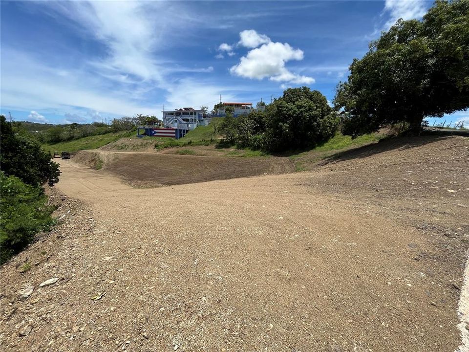 待售: $170,000 (6.06 acres)