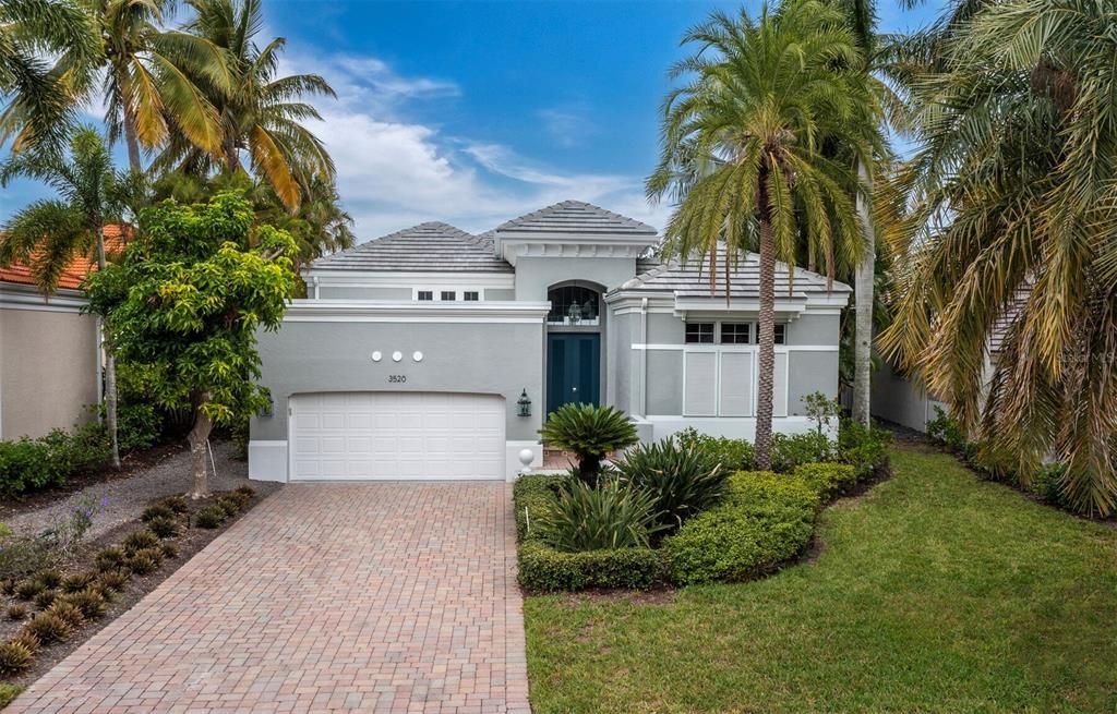 Recently Sold: $1,699,000 (3 beds, 3 baths, 2902 Square Feet)