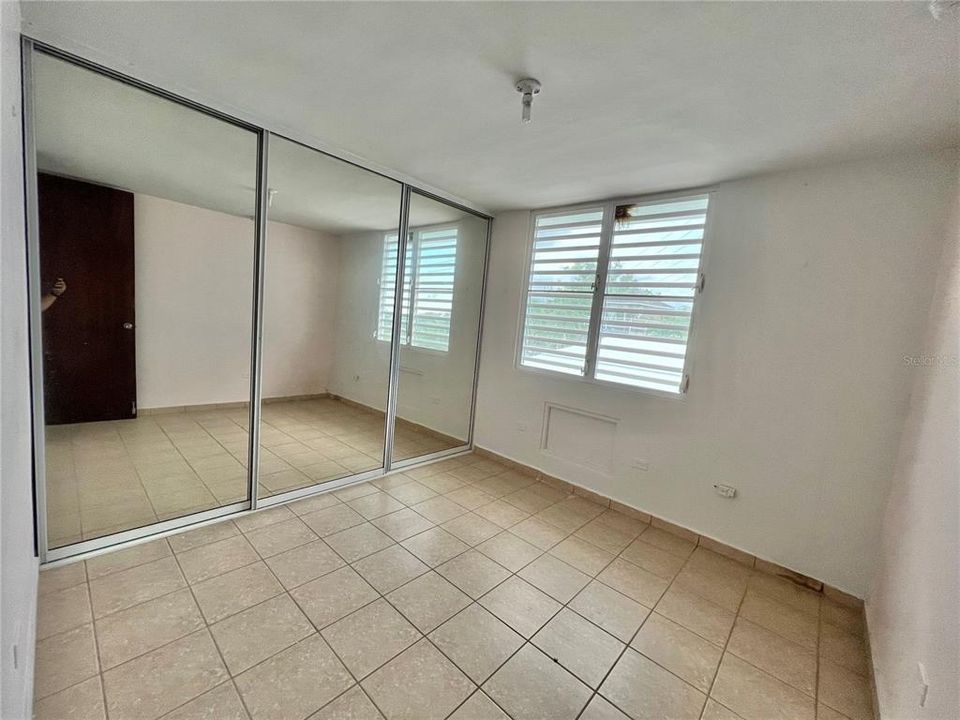 Activo con contrato: $247,000 (4 camas, 2 baños, 1500 Pies cuadrados)