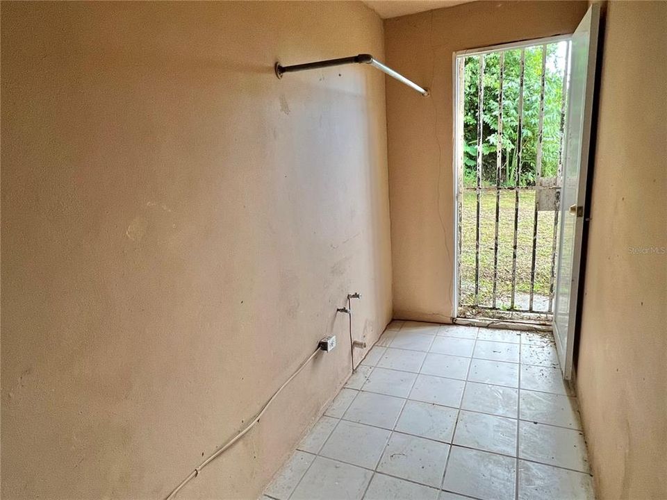 Vendido Recientemente: $132,000 (3 camas, 2 baños, 1456 Pies cuadrados)