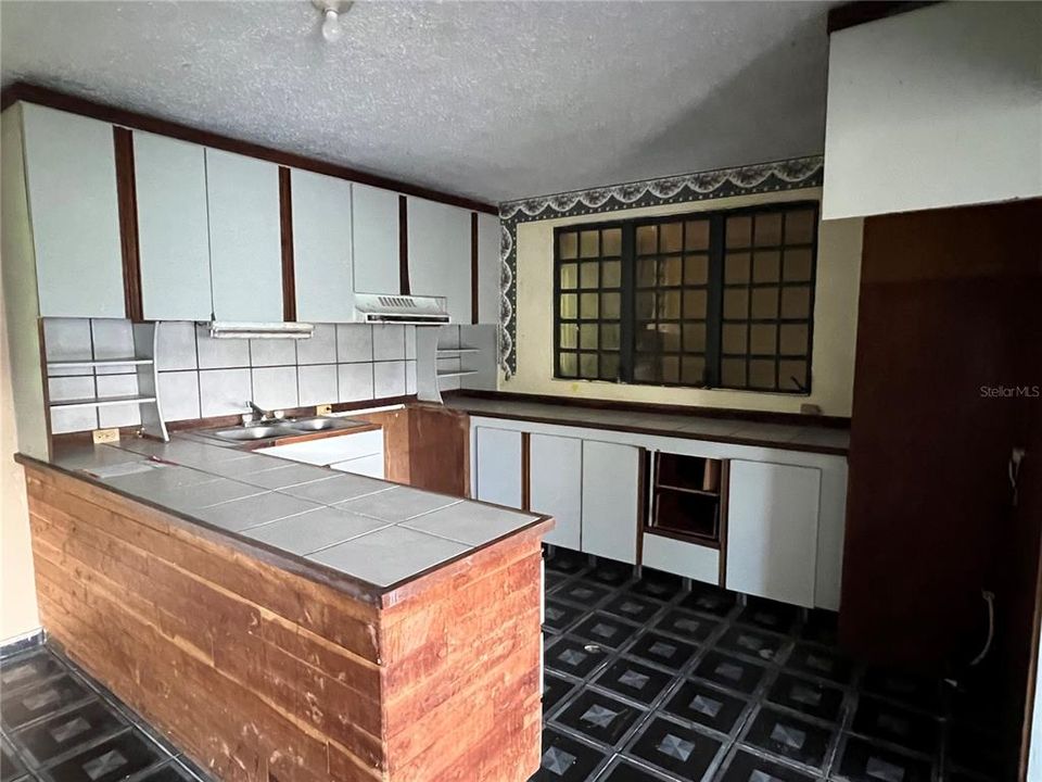 Vendido Recientemente: $132,000 (3 camas, 2 baños, 1456 Pies cuadrados)