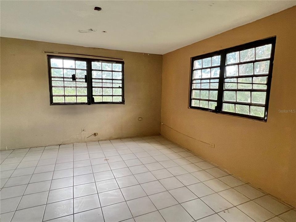 Vendido Recientemente: $132,000 (3 camas, 2 baños, 1456 Pies cuadrados)