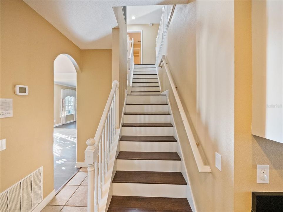 Kitchen side stairway