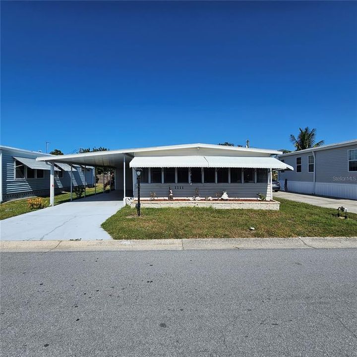 Recently Sold: $89,000 (2 beds, 1 baths, 888 Square Feet)