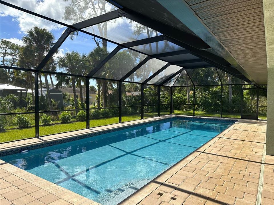 Recientemente alquilado: $3,850 (3 camas, 2 baños, 1648 Pies cuadrados)