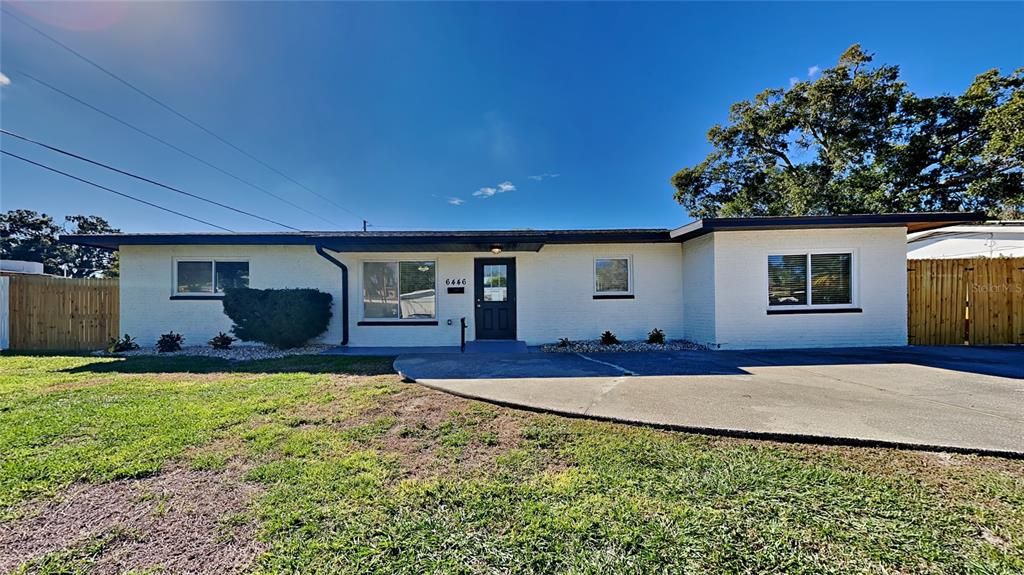 Recently Sold: $474,900 (3 beds, 2 baths, 1484 Square Feet)