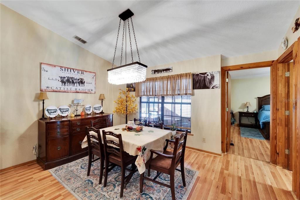 Recently Sold: $815,000 (5 beds, 3 baths, 2441 Square Feet)