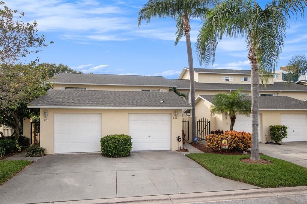 最近售出: $325,000 (2 贝兹, 2 浴室, 1253 平方英尺)