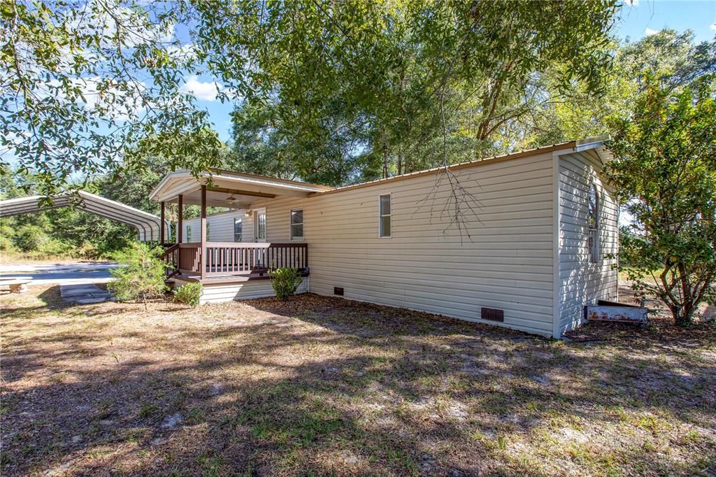Recently Sold: $115,000 (2 beds, 2 baths, 1043 Square Feet)