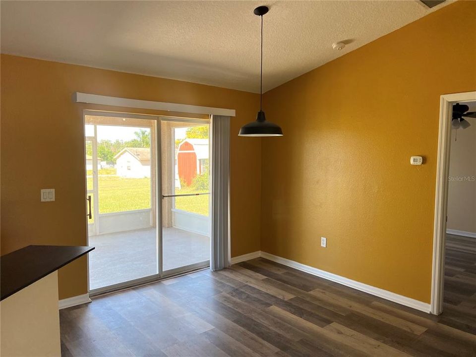 Recently Rented: $1,995 (3 beds, 2 baths, 1212 Square Feet)