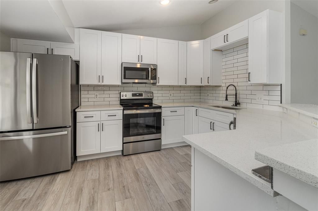 Recently Sold: $514,900 (3 beds, 2 baths, 1322 Square Feet)