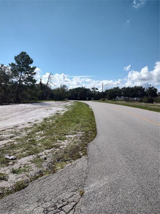 Vacant, commercial lot zoned B1.
