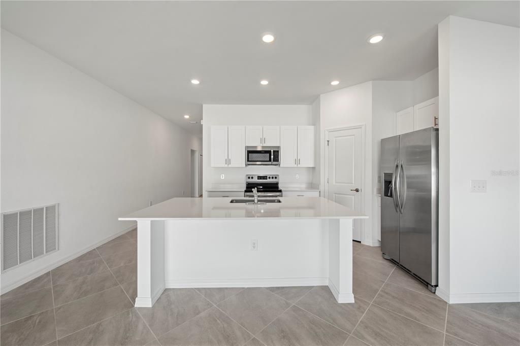 Recently Sold: $317,298 (3 beds, 2 baths, 1551 Square Feet)