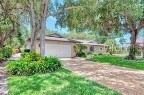 Recently Sold: $1,020,000 (3 beds, 2 baths, 2383 Square Feet)