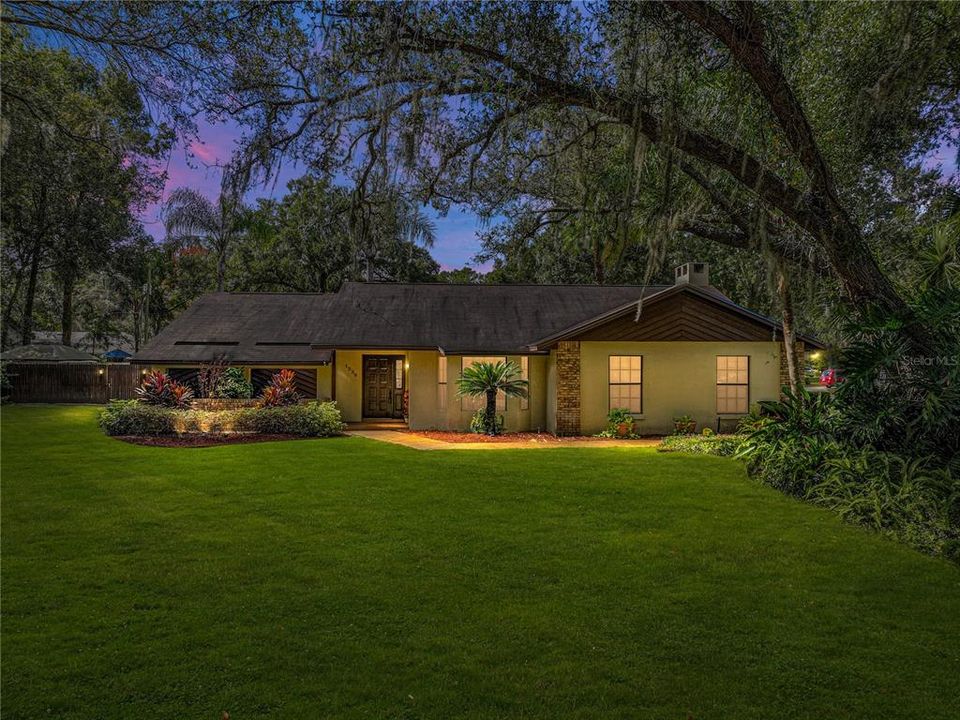 Vendido Recientemente: $385,000 (3 camas, 2 baños, 1976 Pies cuadrados)