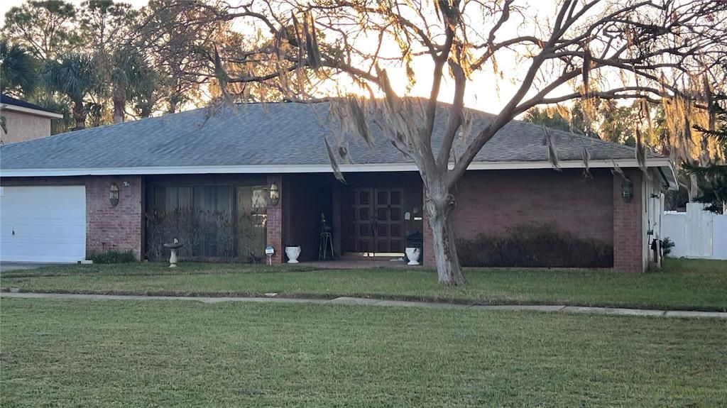 Recently Sold: $398,000 (4 beds, 3 baths, 3051 Square Feet)