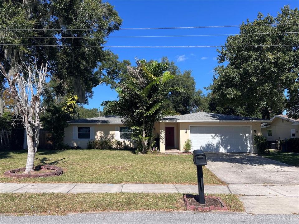 Recently Rented: $2,200 (4 beds, 2 baths, 1780 Square Feet)