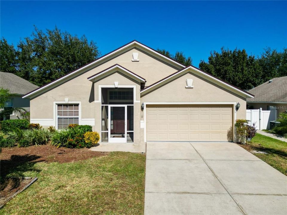 Recently Sold: $359,900 (3 beds, 2 baths, 1902 Square Feet)