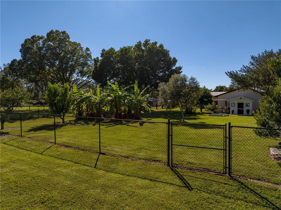 For Sale: $949,900 (4 beds, 2 baths, 2631 Square Feet)