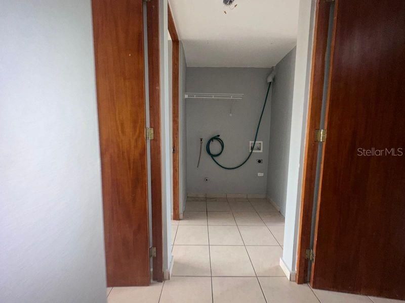 Vendido Recientemente: $239,000 (4 camas, 2 baños, 1710 Pies cuadrados)