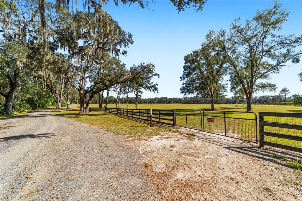 For Sale: $1,449,000 (40.00 acres)