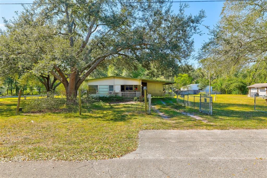 Recently Sold: $120,000 (3 beds, 2 baths, 960 Square Feet)