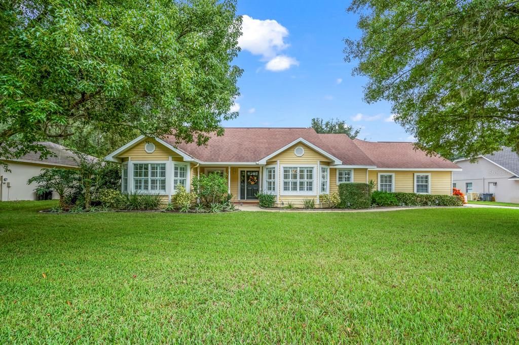 Recently Sold: $695,000 (3 beds, 3 baths, 2219 Square Feet)