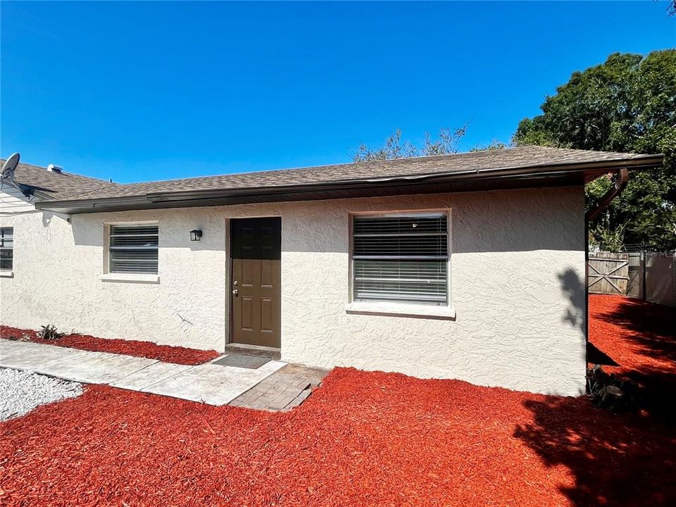 Recently Rented: $2,250 (3 beds, 2 baths, 2823 Square Feet)