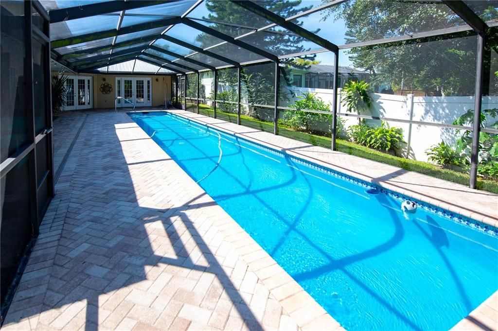 Sparkling Lap Pool!