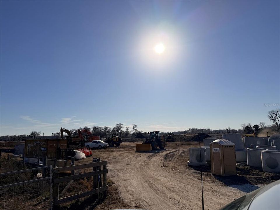 На продажу: $5,400,000 (54.00 acres)
