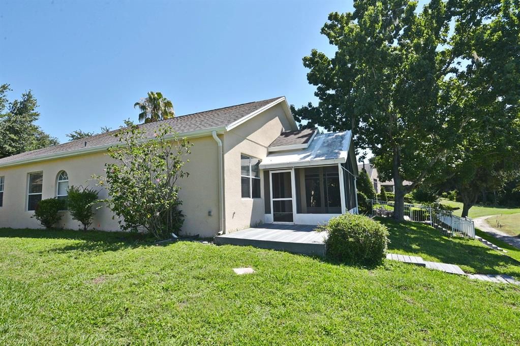 For Sale: $399,900 (4 beds, 2 baths, 1914 Square Feet)