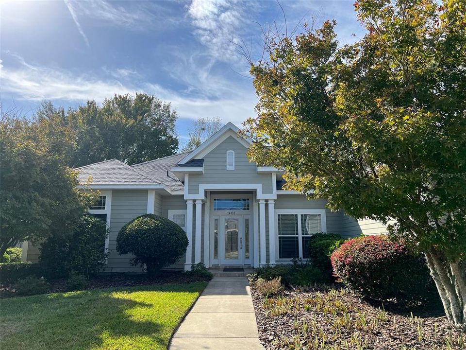 Recently Sold: $595,000 (4 beds, 3 baths, 2448 Square Feet)