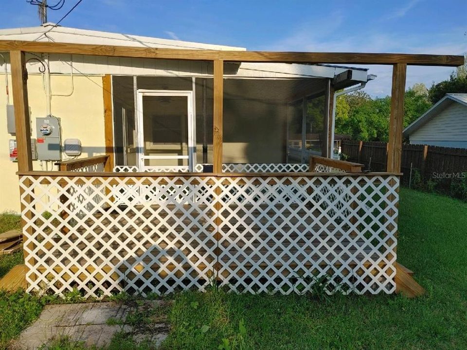 For Sale: $250,000 (3 beds, 2 baths, 1490 Square Feet)