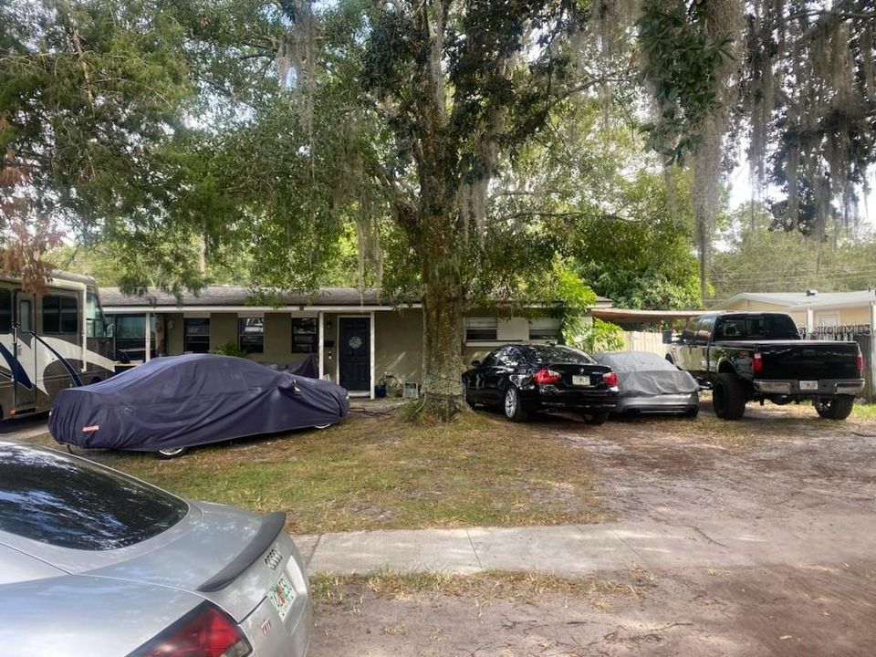 Recently Sold: $275,000 (3 beds, 2 baths, 1026 Square Feet)
