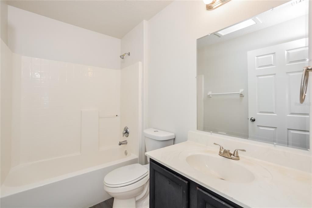 最近租的: $2,215 (4 贝兹, 2 浴室, 1785 平方英尺)