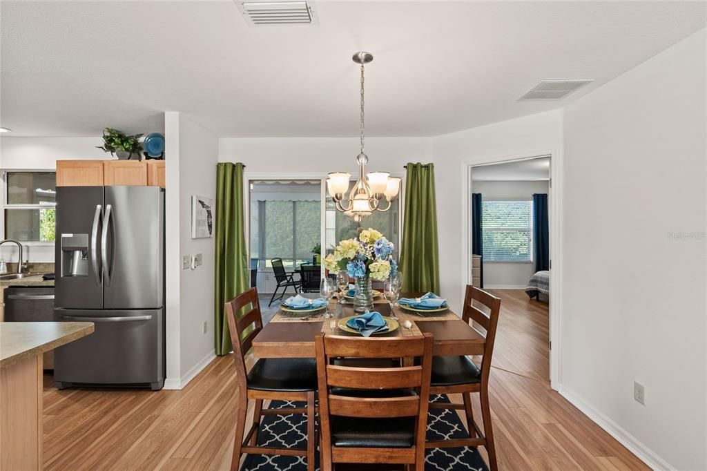Recently Sold: $325,000 (2 beds, 2 baths, 1142 Square Feet)