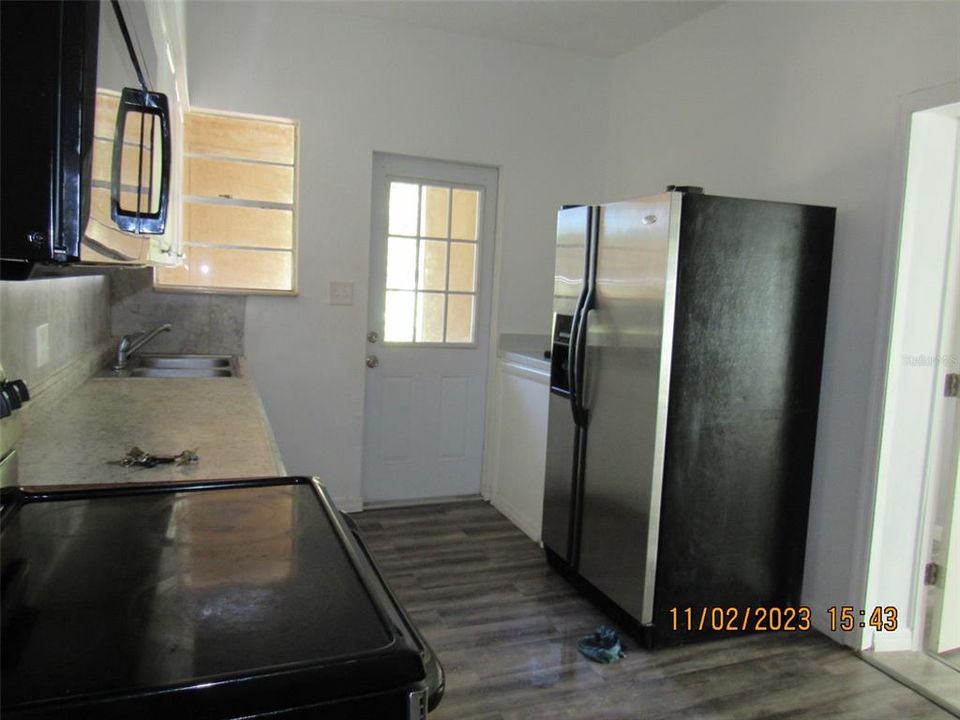 Recently Rented: $1,500 (3 beds, 1 baths, 1402 Square Feet)