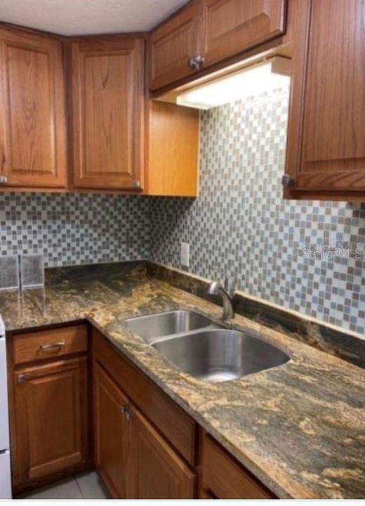 Recently Rented: $1,300 (1 beds, 1 baths, 550 Square Feet)