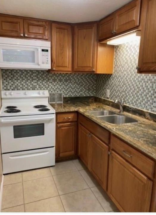 Recently Rented: $1,300 (1 beds, 1 baths, 550 Square Feet)