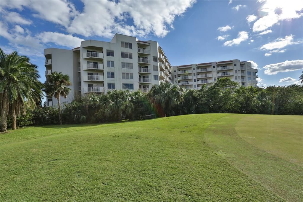 Recently Sold: $325,000 (2 beds, 3 baths, 1715 Square Feet)