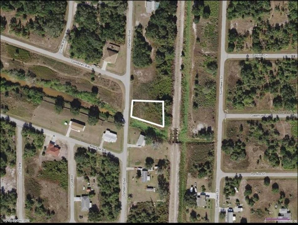 For Sale: $65,000 (0.95 acres)