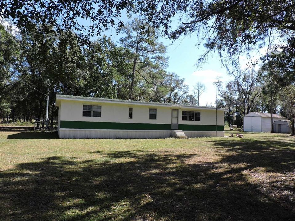 最近售出: $415,000 (3 贝兹, 2 浴室, 1440 平方英尺)