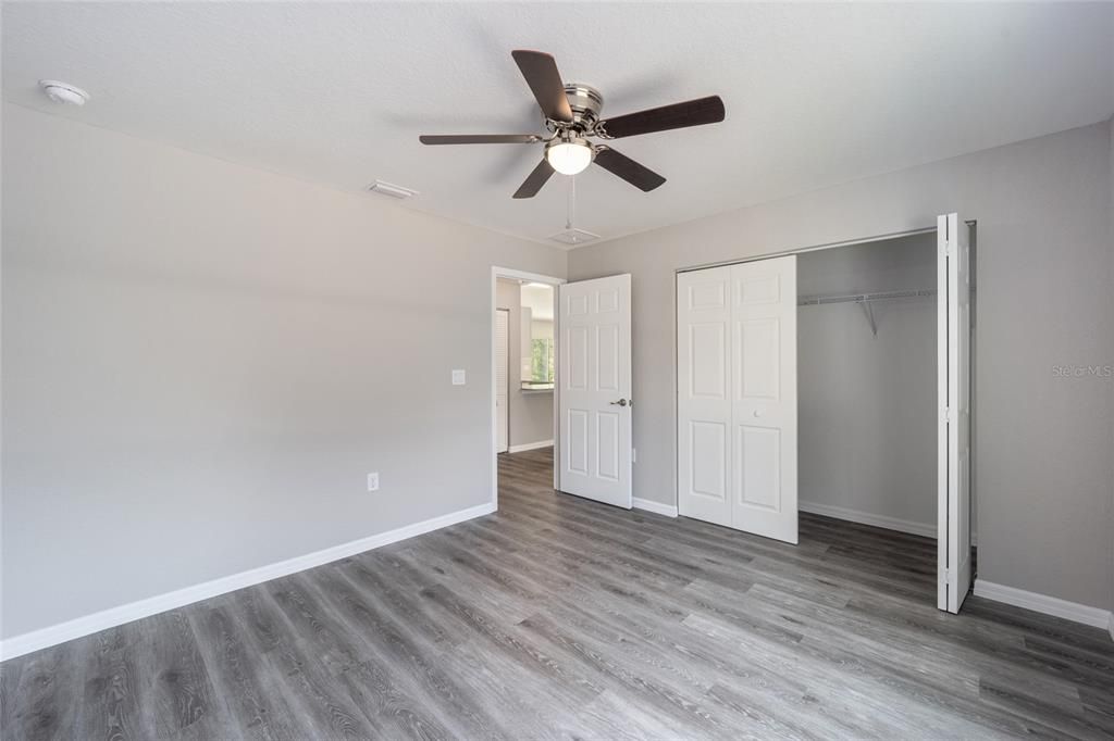 For Sale: $255,000 (3 beds, 2 baths, 1393 Square Feet)