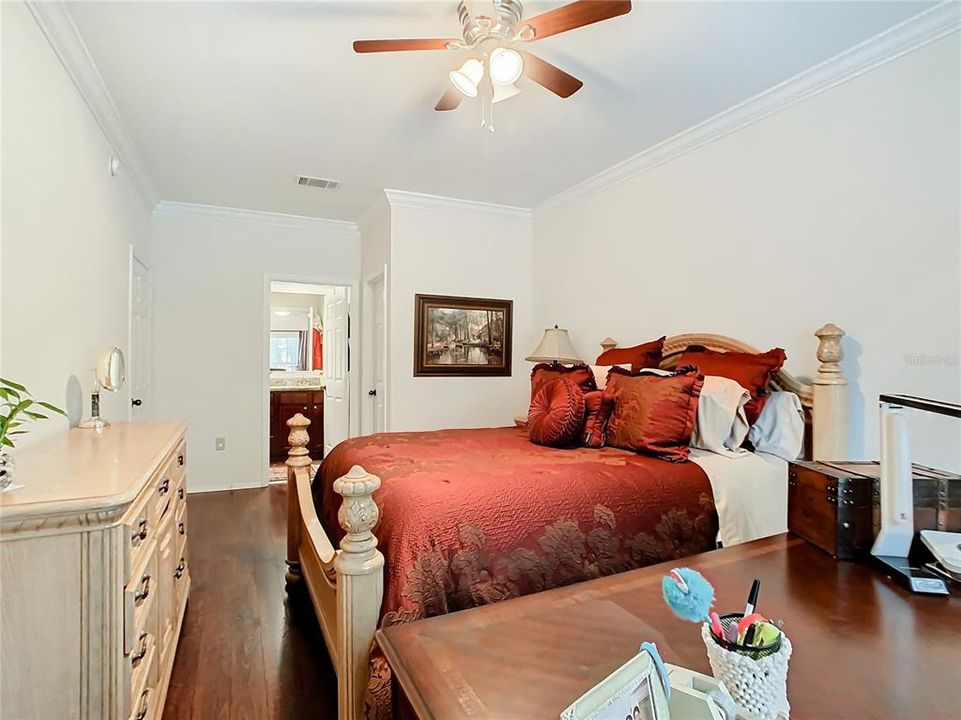 Active With Contract: $239,000 (2 beds, 2 baths, 1182 Square Feet)