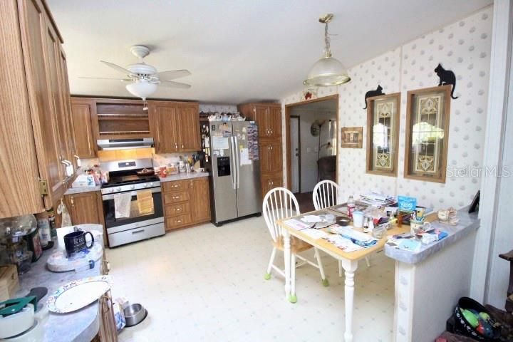 Recently Sold: $114,900 (4 beds, 3 baths, 1296 Square Feet)