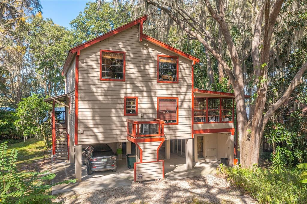 Recently Sold: $525,000 (3 beds, 2 baths, 1992 Square Feet)