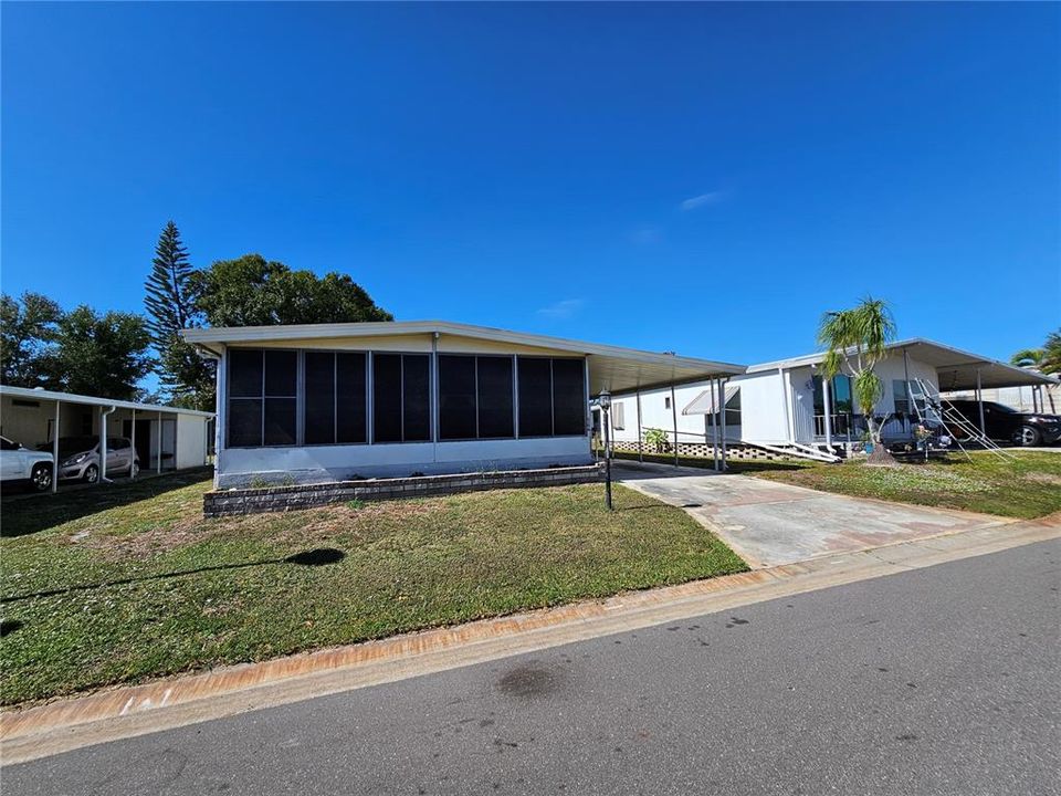 Recently Sold: $139,900 (2 beds, 2 baths, 1056 Square Feet)