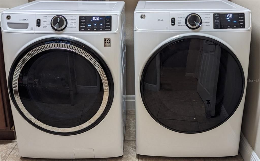 New washer & Dryer